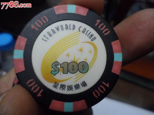 Một số hình ảnh trong các bộ phim hài Tết 2013.